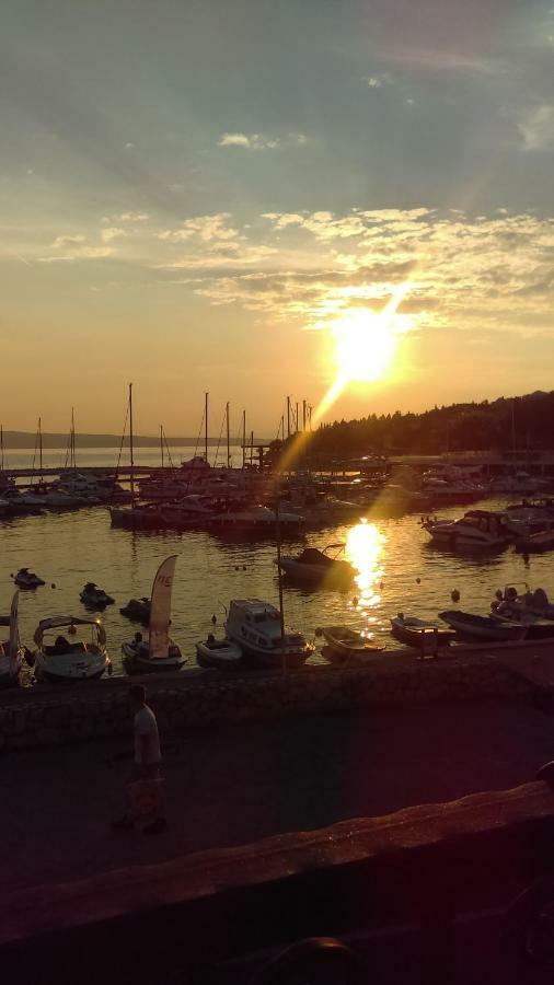 Apartmani Stara Posta Novi Vinodolski Dış mekan fotoğraf